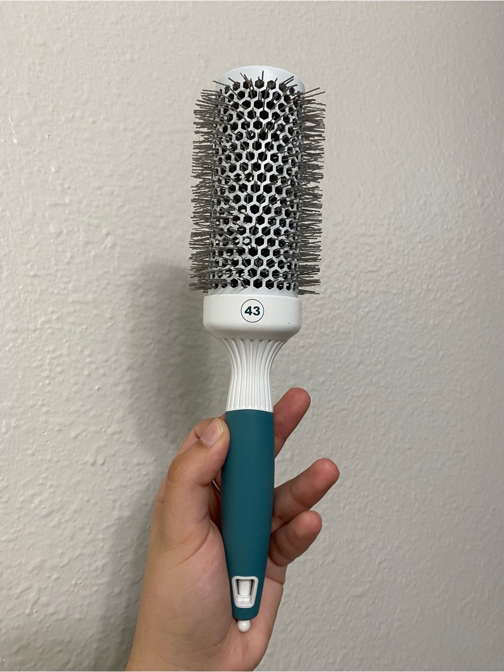 osensia ceramic ionic infused blowout brush
